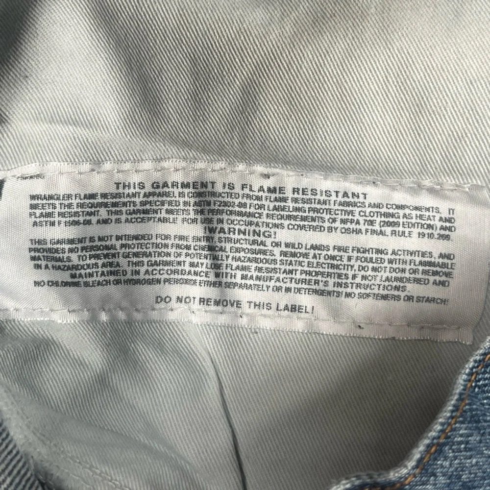 WRANGLER FIRE RESISTANT RIGGS WORKWEAR MEN’S JEANS. BLUE. SIZE 38x30. PRE-OWNED